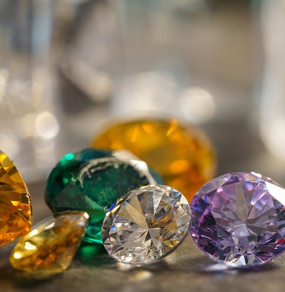 The 4Cs of Diamonds – A Guide to Buying with Confidence